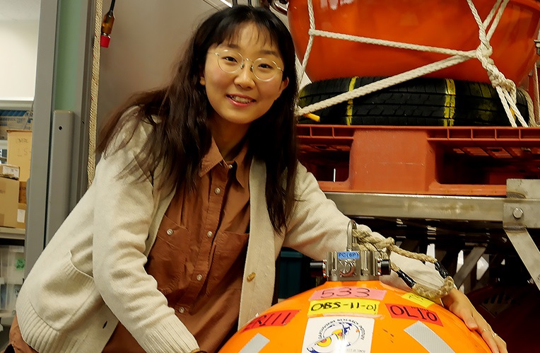 【UTokyo FOCUS】Getting to the “ocean bottom” of seismic activity | Discover Our People